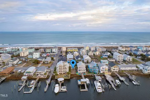 817 Canal Dr, Carolina Beach, NC 28428