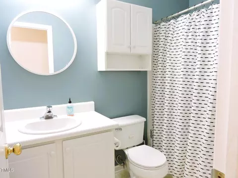 Bath - 8 Weeping Beech Way, Durham, NC 27713 photo 4 of 4