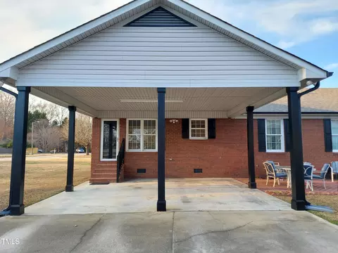 Exterior - 111 Cindy Ct, Erwin, NC 28339 photo 4 of 7