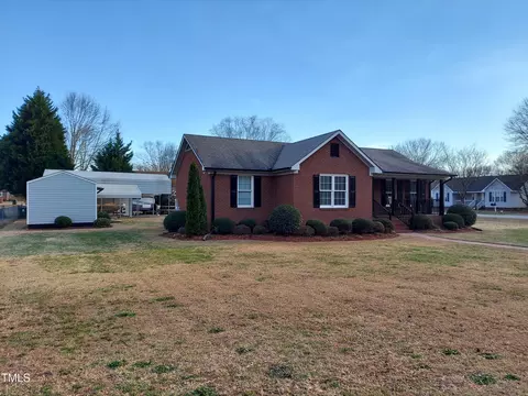 Exterior - 111 Cindy Ct, Erwin, NC 28339 photo 3 of 7