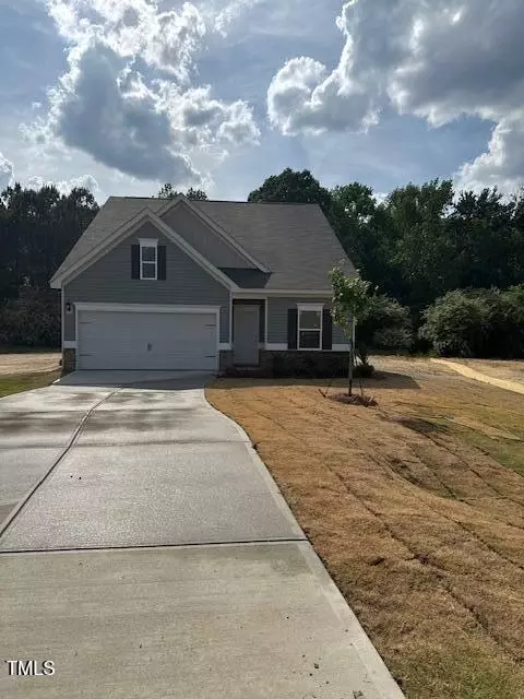 135 Baneberry Dr, Broadway, NC 27505