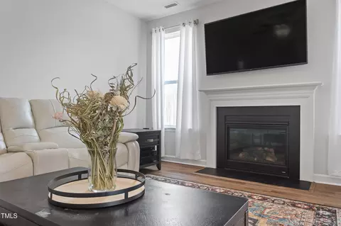 Living - 201 Northview Dr, Middlesex, NC 27557 photo 1 of 1