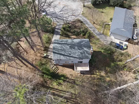View/Area - 2004 Beecham Cir, Raleigh, NC 27607 photo 2 of 4