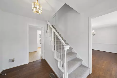 Entry Way - 2004 Beecham Cir, Raleigh, NC 27607 photo 1 of 2