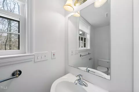 Bath - 2004 Beecham Cir, Raleigh, NC 27607 photo 5 of 5