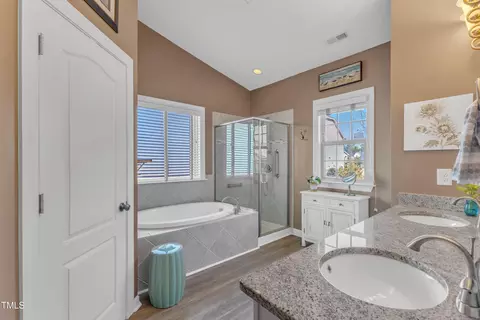 Bath - 637 Copper Beech Ln, Wake Forest, NC 27587 photo 1 of 6