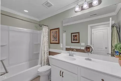 Bath - 637 Copper Beech Ln, Wake Forest, NC 27587 photo 6 of 6
