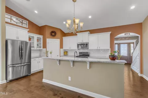 Kitchen - 637 Copper Beech Ln, Wake Forest, NC 27587 photo 7 of 7