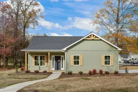 405 Daisy Ct, Eden, NC 27288