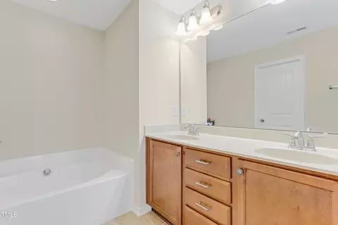 Bath - 146 Skyros Loop, Cary, NC 27519 photo 2 of 5