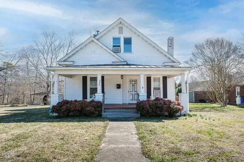 204 N Sixth St, Mebane, NC 27302