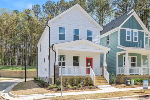 122 Weavers Grove Dr, Chapel Hill, NC 27514