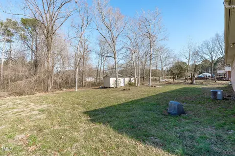 Exterior - 413 Hocutt Rd, Durham, NC 27703 photo 5 of 6