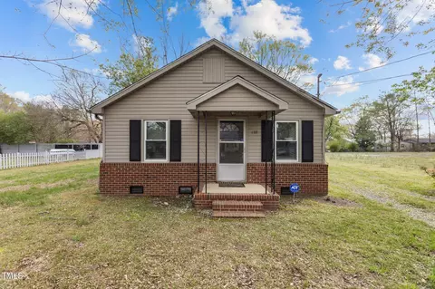 128 Warren Ave, Oxford, NC 27565