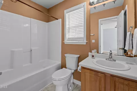 Bath - 613 Flaherty Ave, Wake Forest, NC 27587 photo 3 of 4