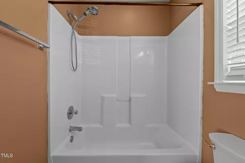 Bath - 613 Flaherty Ave, Wake Forest, NC 27587 photo 4 of 4