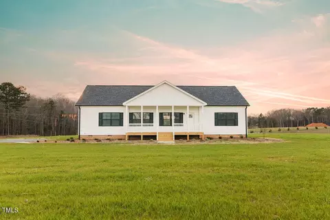 29 Hinshaw Shop Rd, Liberty, NC 27298