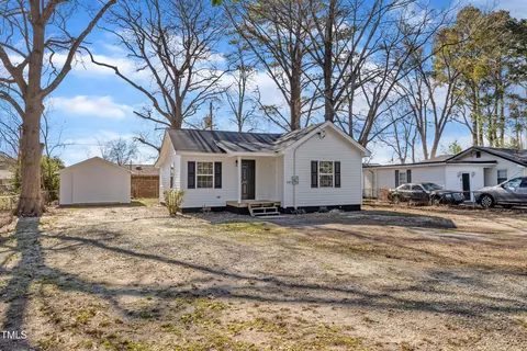 Exterior - 210 Circle Dr, Smithfield, NC 27577 photo 2 of 8