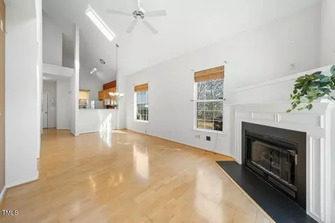 1222 Maroon Dr, Durham, NC 27713 photo 8