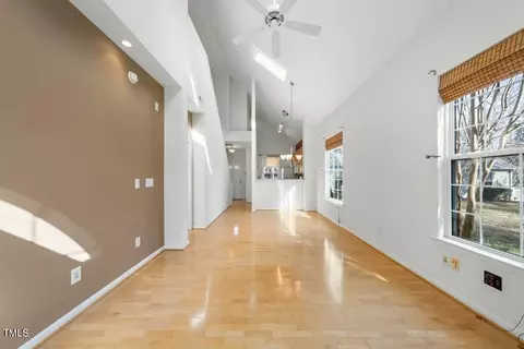 1222 Maroon Dr, Durham, NC 27713 photo 9