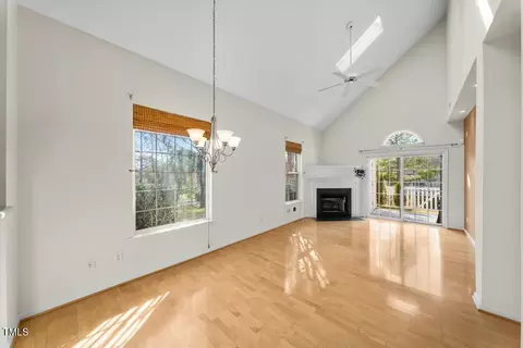 1222 Maroon Dr, Durham, NC 27713 photo 3