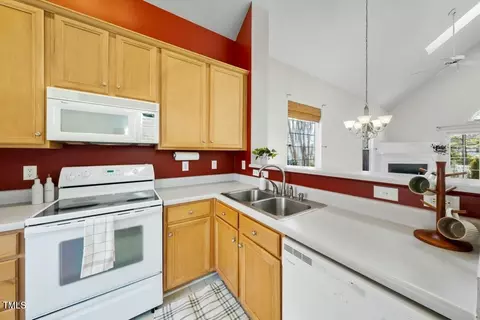 1222 Maroon Dr, Durham, NC 27713 photo 13