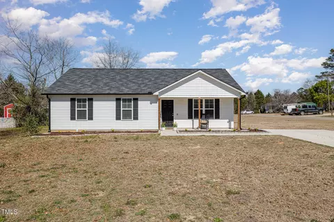 521 Green Path Rd, Godwin, NC 28344