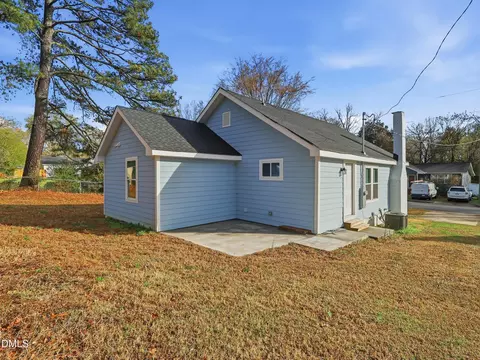 Exterior - 523 E Nelson Ave, Wake Forest, NC 27587 photo 3 of 3
