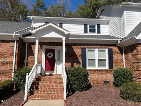 2002 Fernwood Ct #2, Henderson, NC 27536