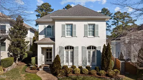 809 Wayne Dr, Raleigh, NC 27608