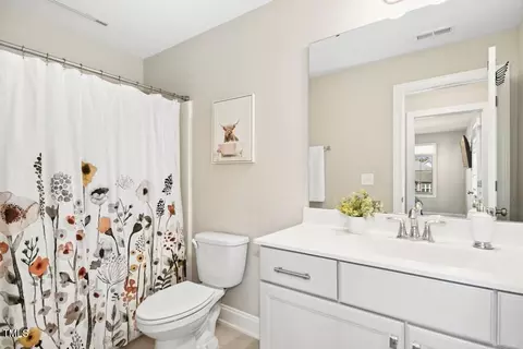 Bath - 2515 Maplemere Ct, Durham, NC 27703 photo 4 of 4