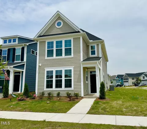 18 Blue Iris Pkwy #117, Clayton, NC 27520