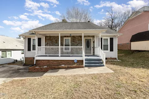 1803 Bristol Rd, Greensboro, NC 27406