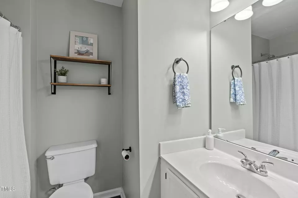 Bath - 11228 N Radner Way, Raleigh, NC 27613 photo 3 of 3