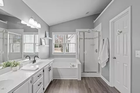 Bath - 11228 N Radner Way, Raleigh, NC 27613 photo 1 of 3
