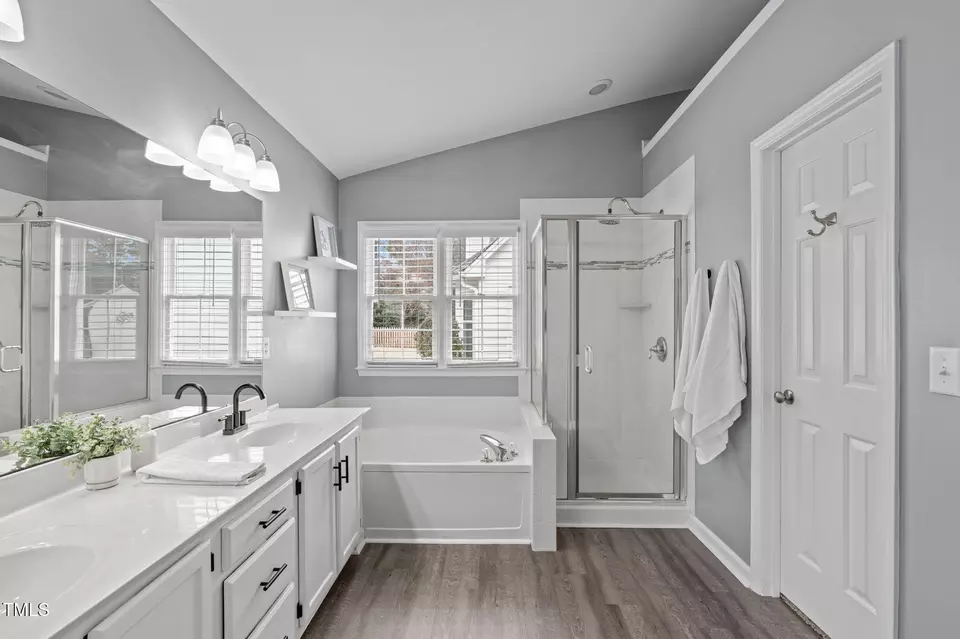 Bath - 11228 N Radner Way, Raleigh, NC 27613 photo 1 of 3