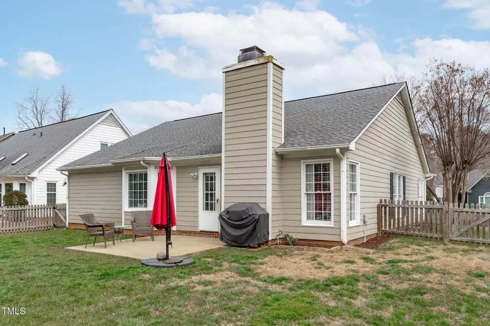 Exterior - 11228 N Radner Way, Raleigh, NC 27613 photo 5 of 7