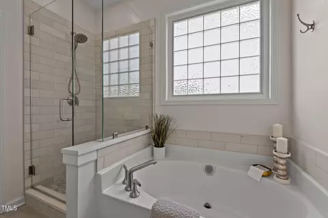 Bath - 9208 Cornwell Dr, Wake Forest, NC 27587 photo 3 of 5