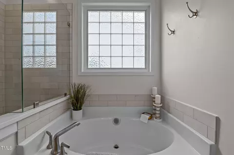 Bath - 9208 Cornwell Dr, Wake Forest, NC 27587 photo 4 of 5