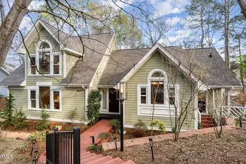 315 Westbrook Dr, Carrboro, NC 27510