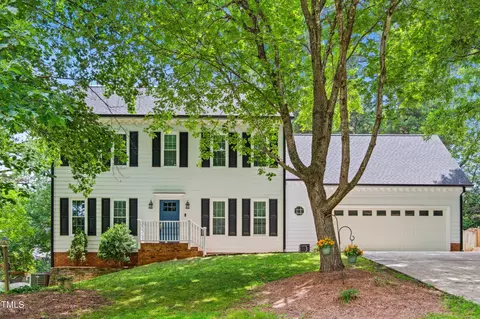 2006 Chedington Dr, Apex, NC 27502