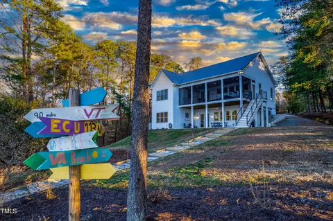 34 Lakeview Estate Rd, Semora, NC 27343