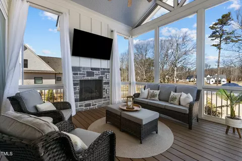 Exterior - 1225 Perry Bluff Dr, Wake Forest, NC 27587 photo 5 of 13