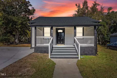 703 Vance St, Henderson, NC 27536