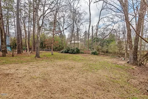 Exterior - 7 Harrigan Ct, Durham, NC 27705 photo 5 of 6