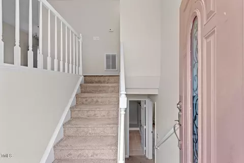 Entry Way - 7 Harrigan Ct, Durham, NC 27705 photo 2 of 2