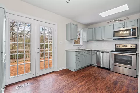 Kitchen - 7 Harrigan Ct, Durham, NC 27705 photo 3 of 3