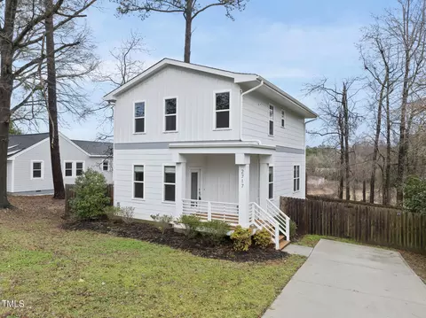 2717 Newbold St, Raleigh, NC 27603