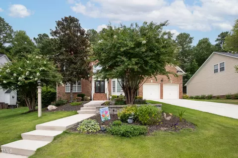 3105 Falconhurst Dr, Wake Forest, NC 27587 photo 2