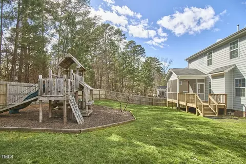 215 Strolling Way, Durham, NC 27707 photo 9